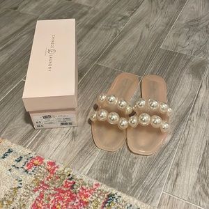 Chinese Laundry Carlo pvc pearl sandals in pink
